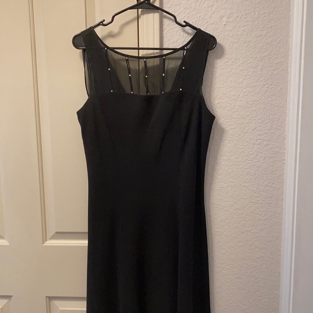 Perfect Black Cocktail Dress. Jones Wear Dress